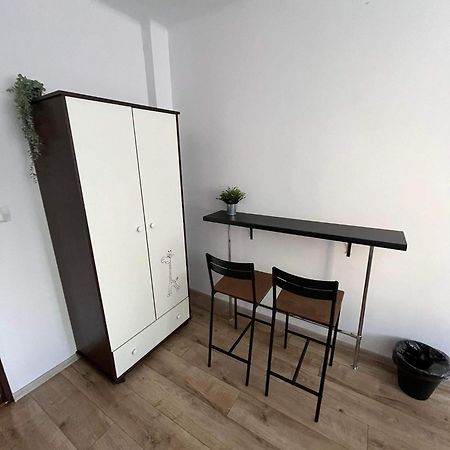 Well Apartment In Old Town Krakow Ngoại thất bức ảnh