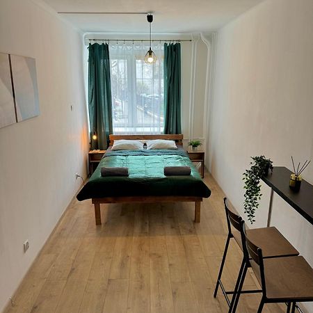 Well Apartment In Old Town Krakow Ngoại thất bức ảnh