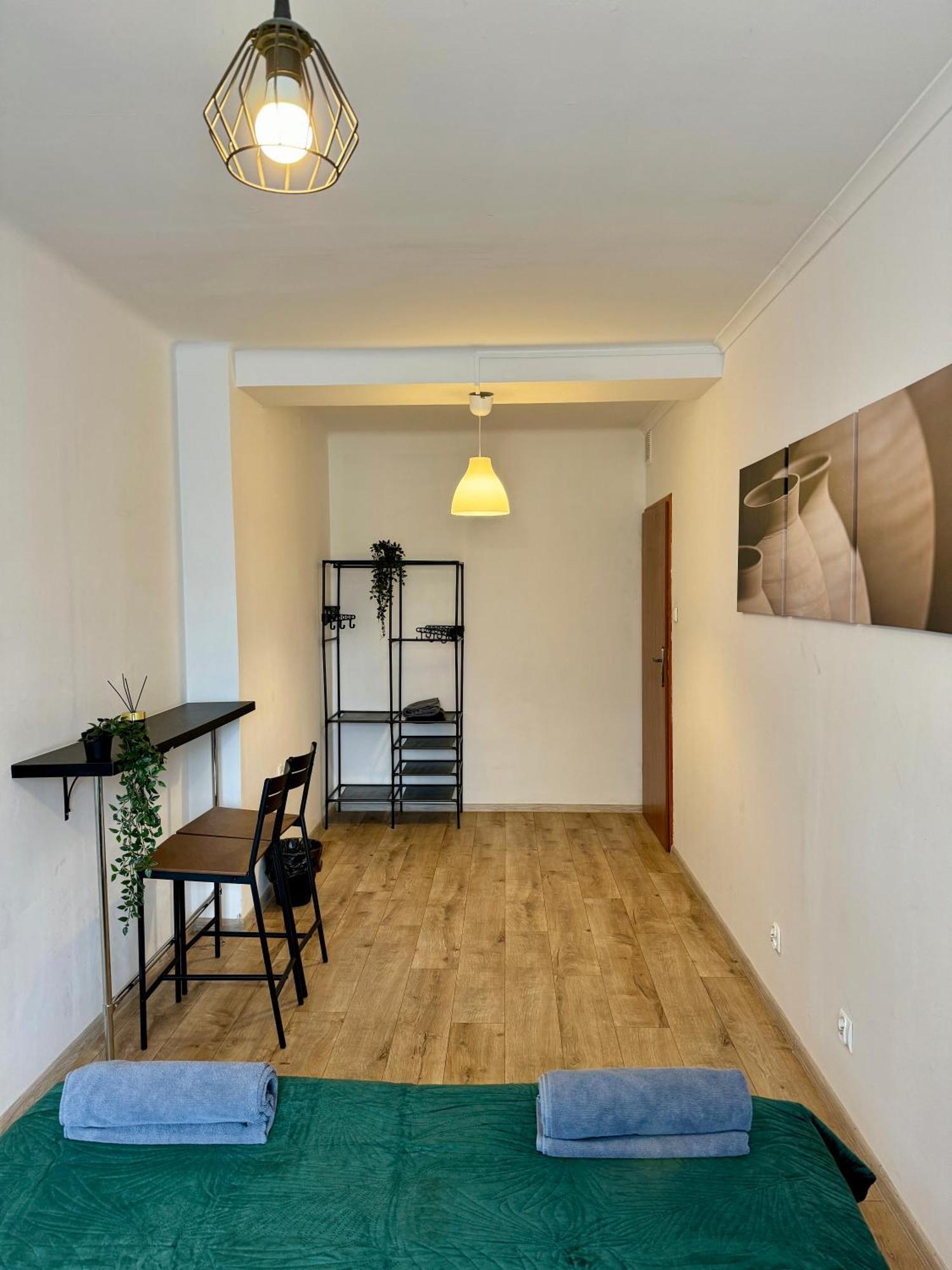 Well Apartment In Old Town Krakow Ngoại thất bức ảnh